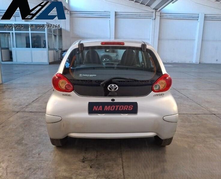 Toyota Aygo 1.0 12V VVT-i 5 porte Sol FRIZIONE NUOVA 0KM