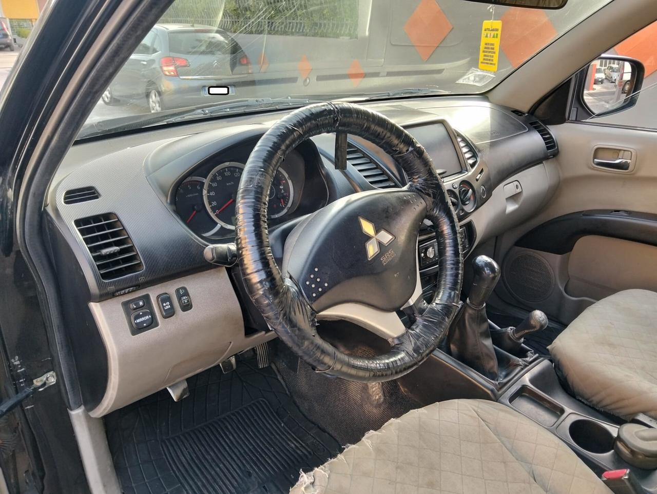 Mitsubishi L200 2.5 TDI 136cv 2010