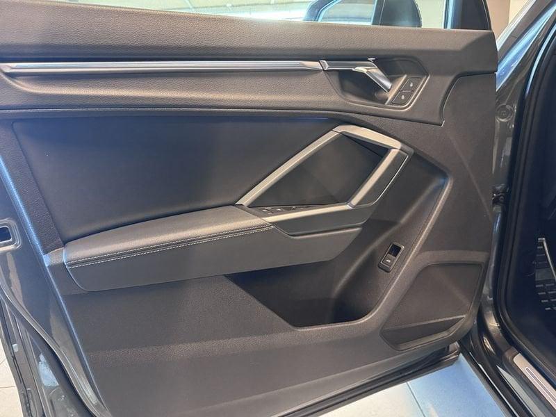 Audi Q3 Q3 35 TDI quattro S tronic S line edition