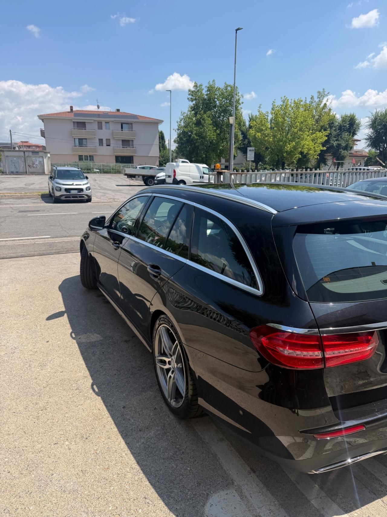 Mercedes-benz E 220 200 BlueTEC Premium
