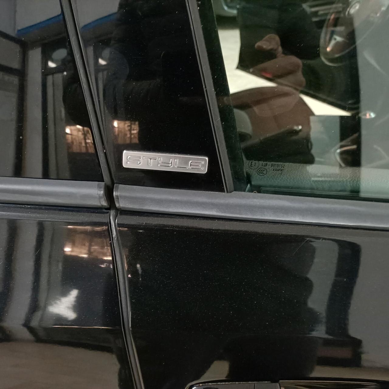 Volkswagen Golf 1.6 TDI DPF 5p. Highline STRAFUL DI ACCESSORI 2011 CON CINGHIA DI DISTRIBUZIONE IN OMAGGIO