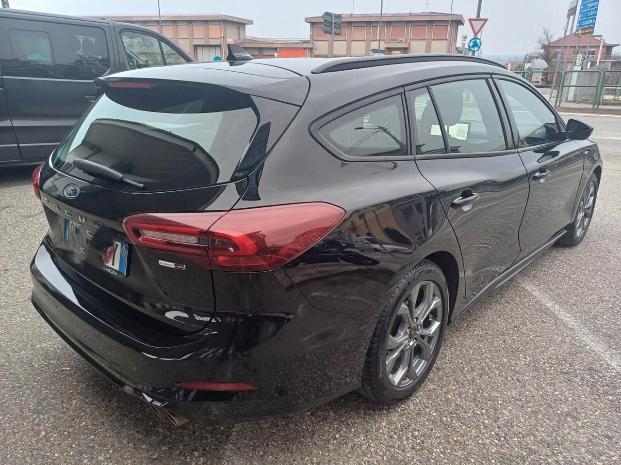 Ford Focus 1.0 EcoBoost Hybrid 125 CV SW ST-Line