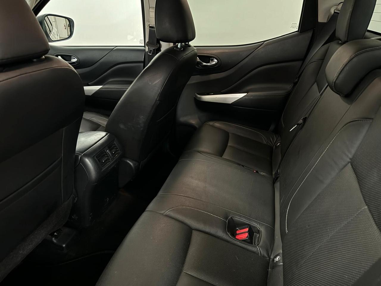 Nissan Navara 2.3 dCi 190 CV 7AT 4WD Double Cab N-Connecta