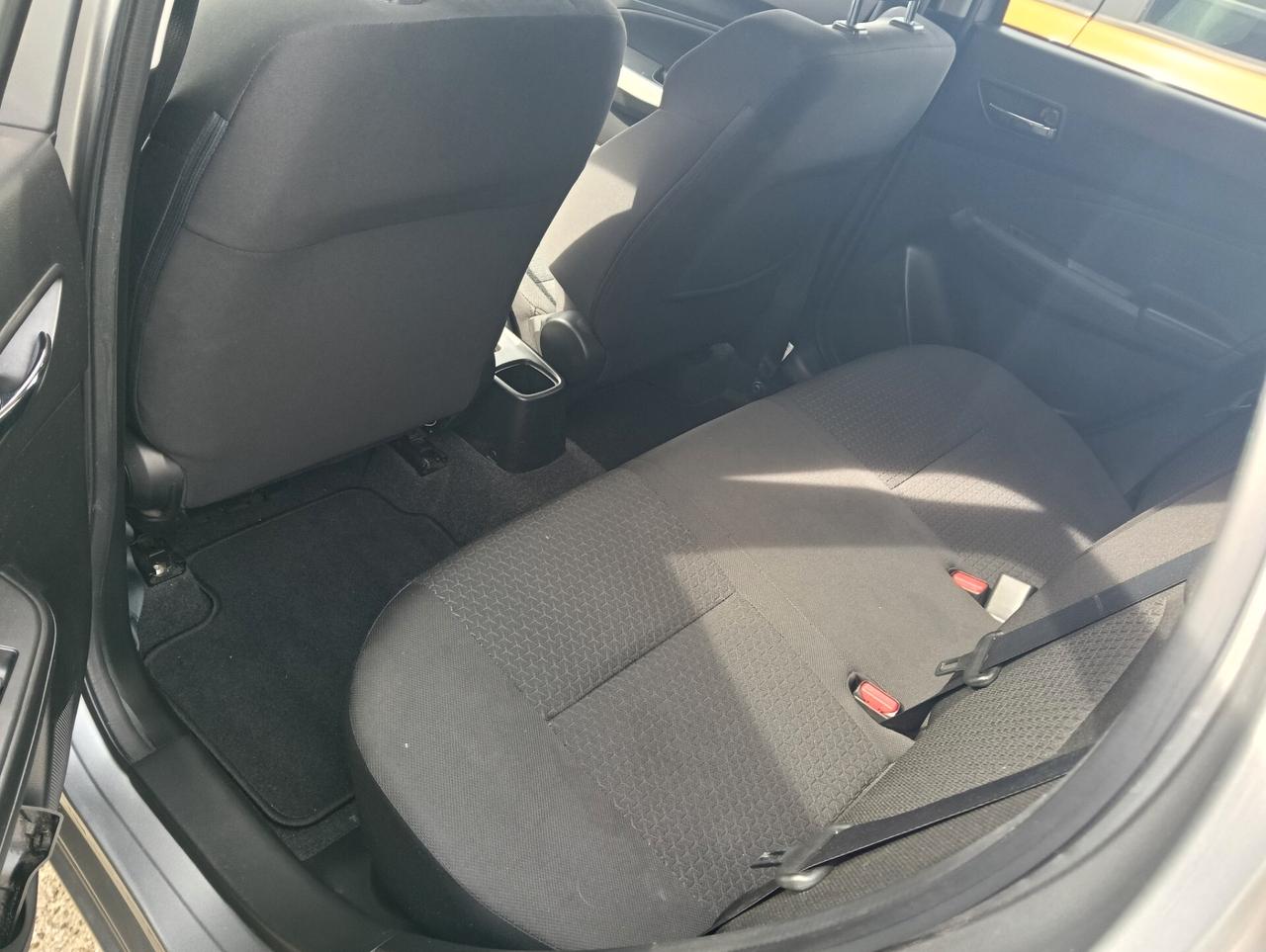 Suzuki Swift 1.2 Hybrid Top