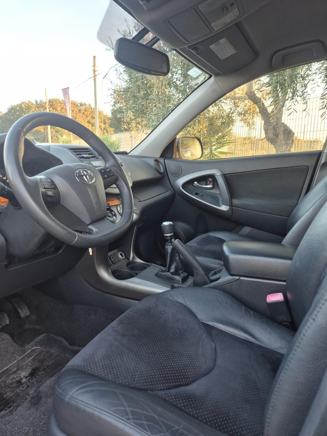 Toyota RAV 4 RAV4 2.2 D-4D 150 CV DPF Exclusive