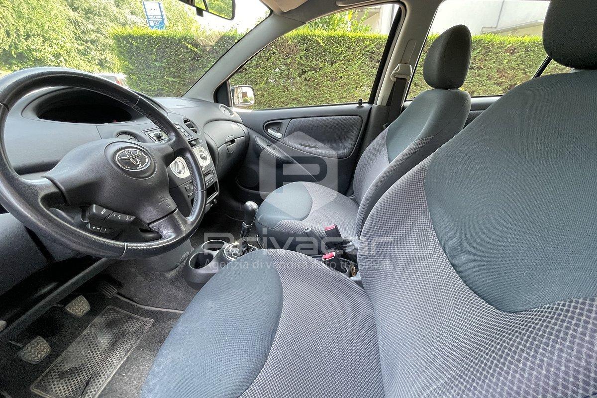 TOYOTA Yaris 1.4 tdi D-4D cat 5 porte Sol