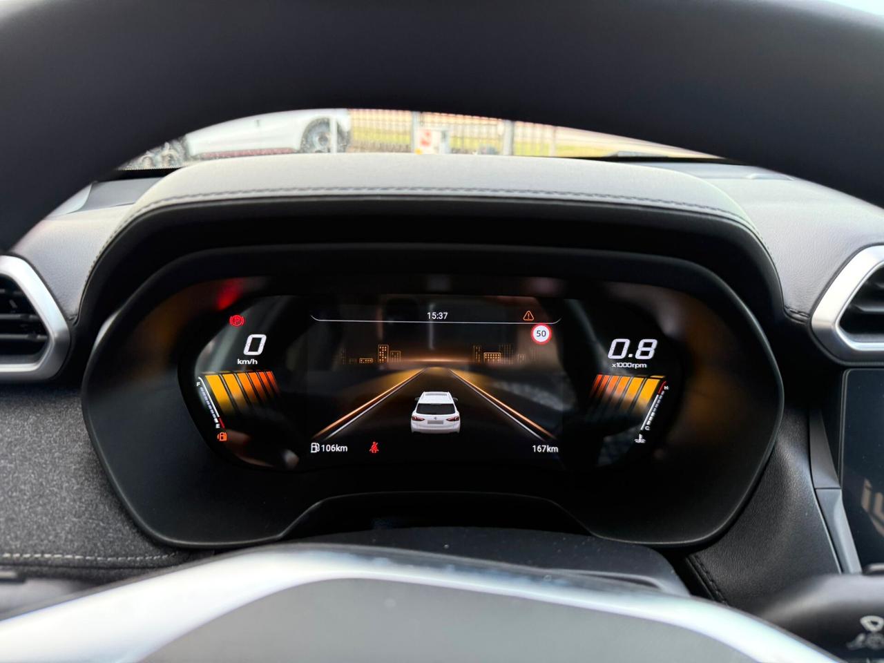 MG ZS 1,5 BZ 115 CV LUXURY MAN MY24 5P