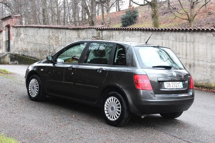 Fiat Stilo MJET 5 porte Dynamic KIT DISTRIBUZIONE APPENA SOSTITUITO GOMME ALL SEASON