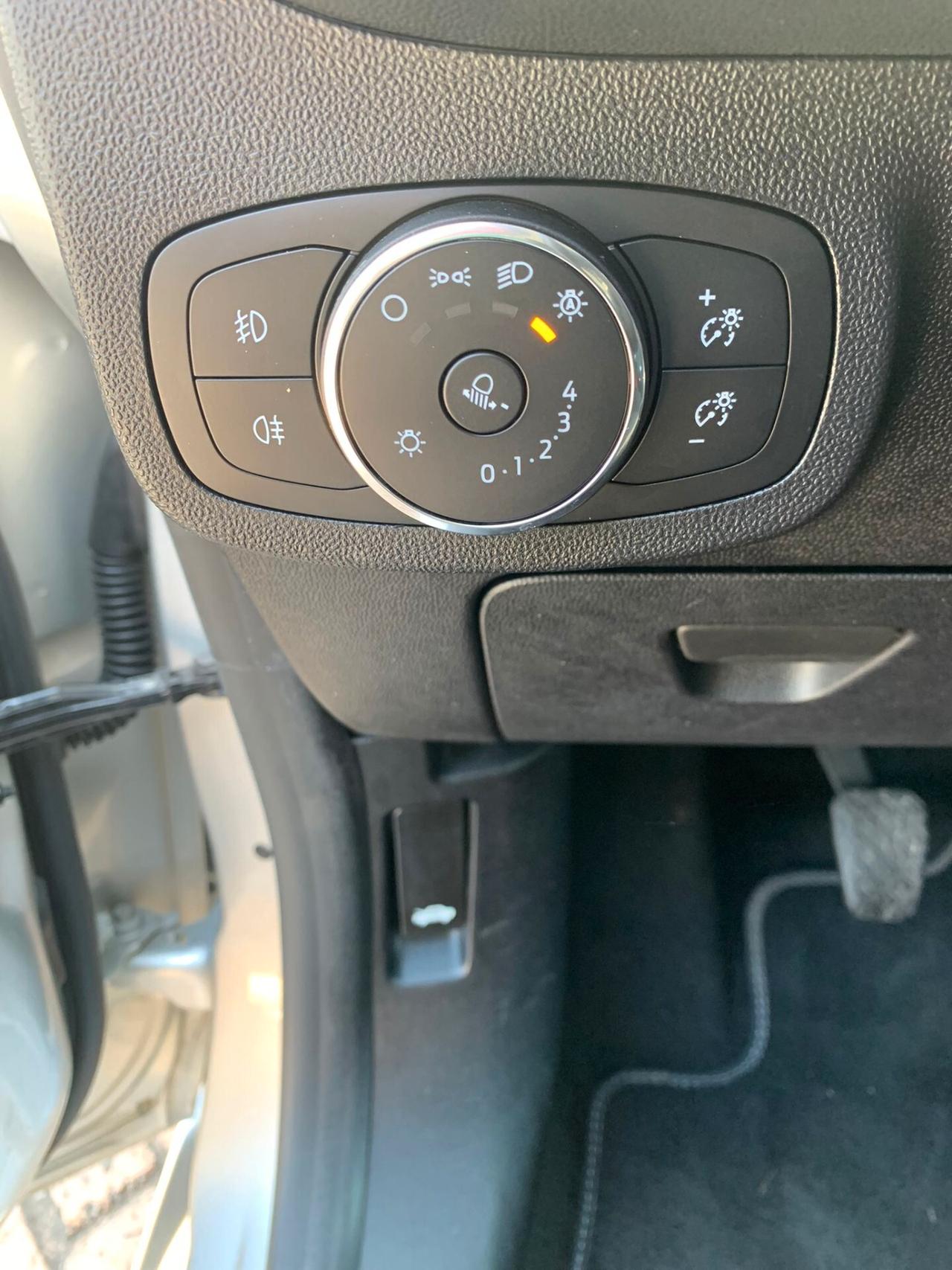 Ford Fiesta 1.1 75 CV 5 porte Titanium