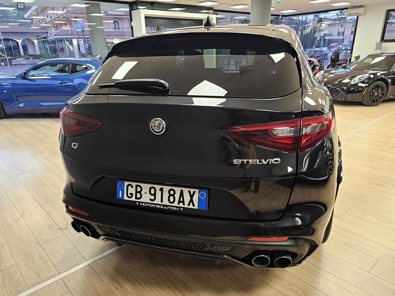 Alfa Romeo Stelvio 2.9 Bi-Turbo V6 510 CV AT8 Quadrifoglio