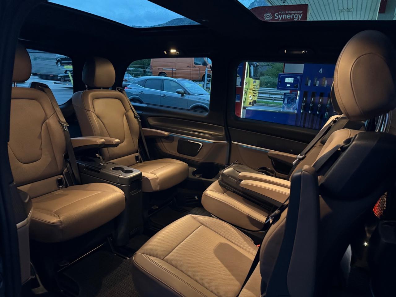 Mercedes-benz V 300 d Automatic 4Matic Premium Business Long