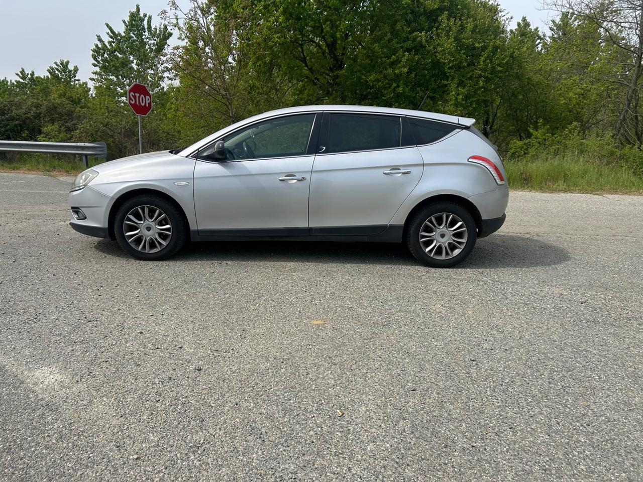 Lancia Delta 1.6 MJT DPF Argento