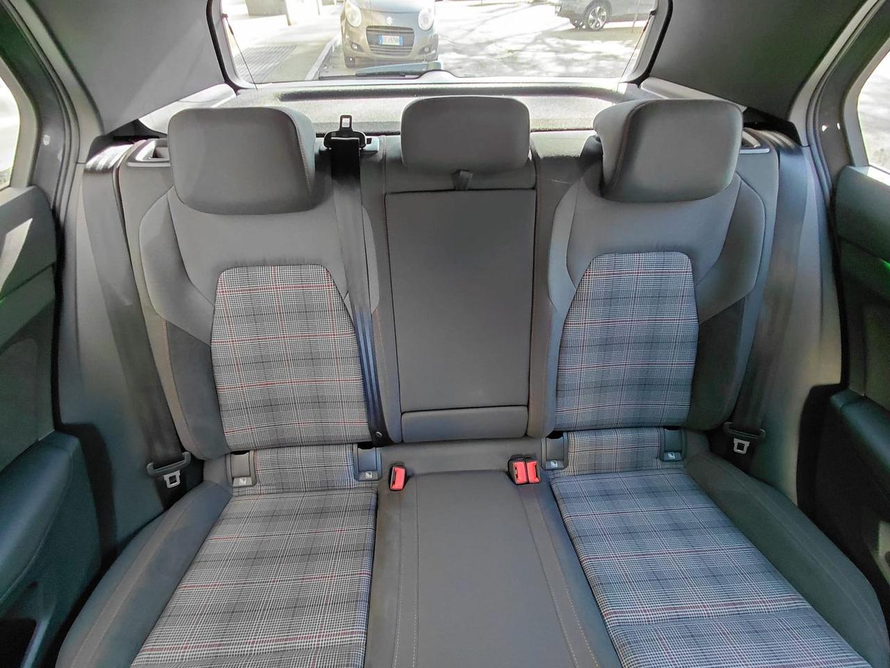 Volkswagen Golf 2.0 tsi DSg 265 Cv TSI GTI #10384