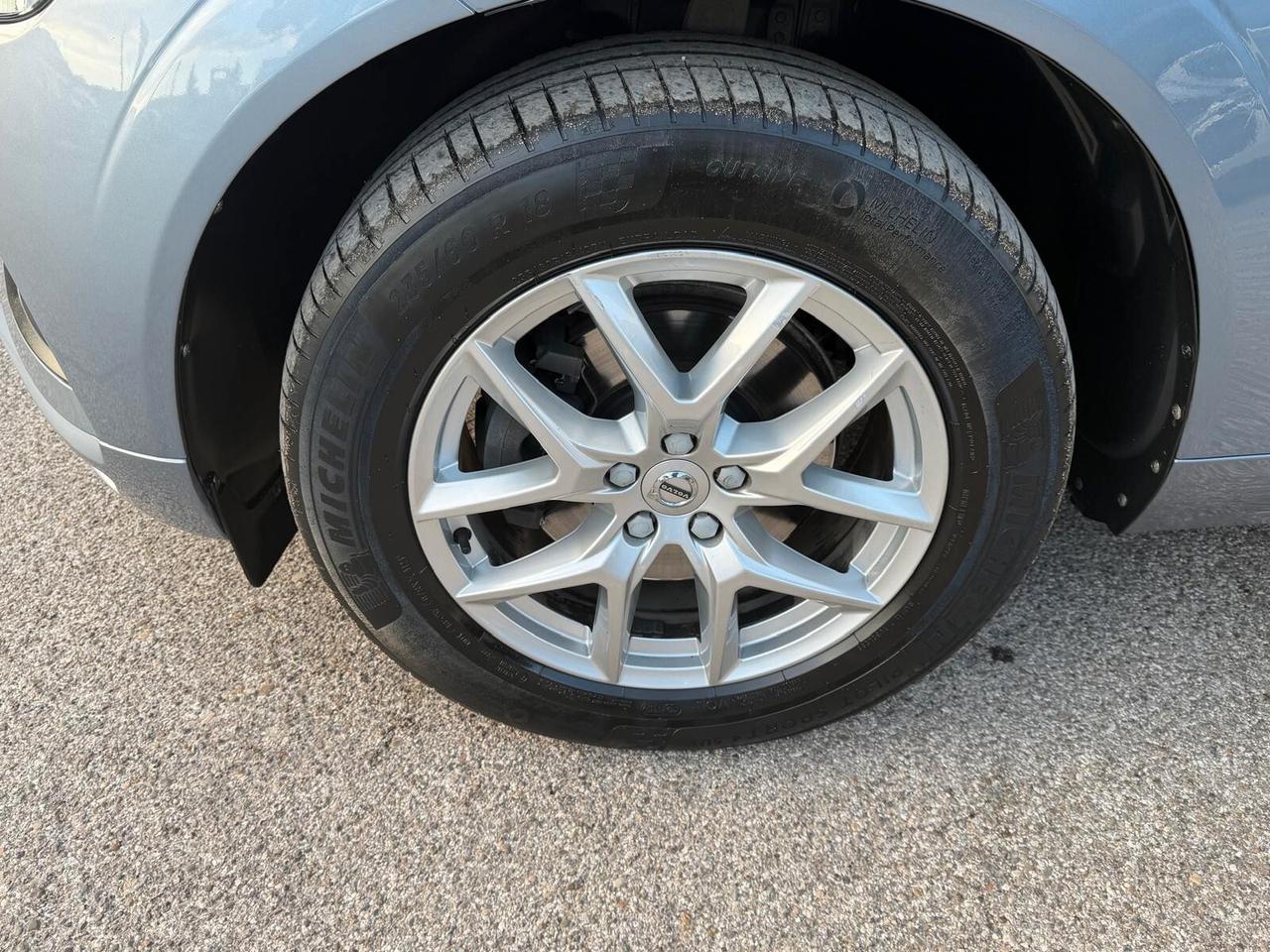 VOLVO XC60 2.0 D 190CV NAVI CAM LED XENO CRUIS 2018