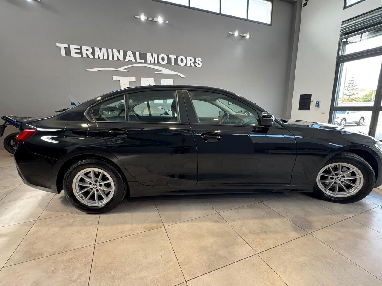 bmw 318d Sport 150cv auto