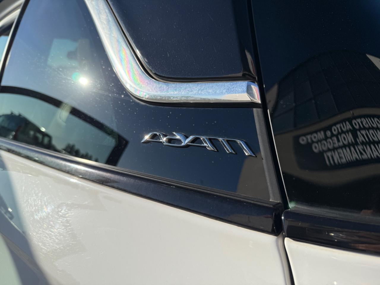 Opel Adam 1.2b - 70 CV |UNIPRO|BI-COLOR