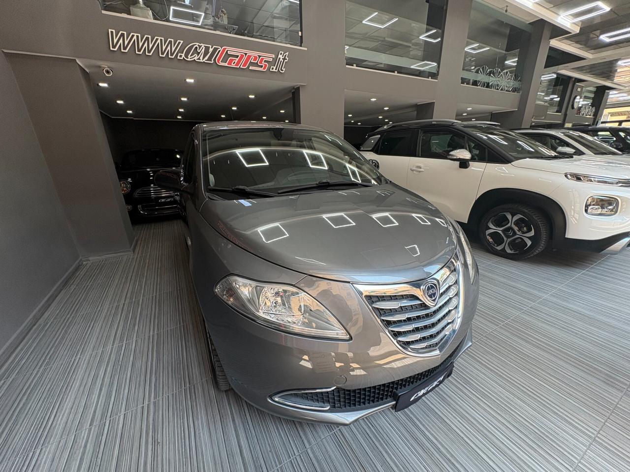 Lancia Ypsilon 1.3 MJT 95cv Gold ITALIANA Euro5