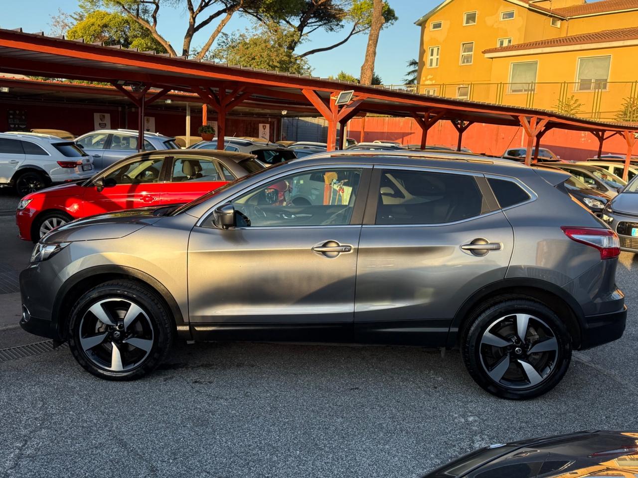 Qashqai 1.5 dCi Tekna-unipro( 58 mila km )-rate-garanzia