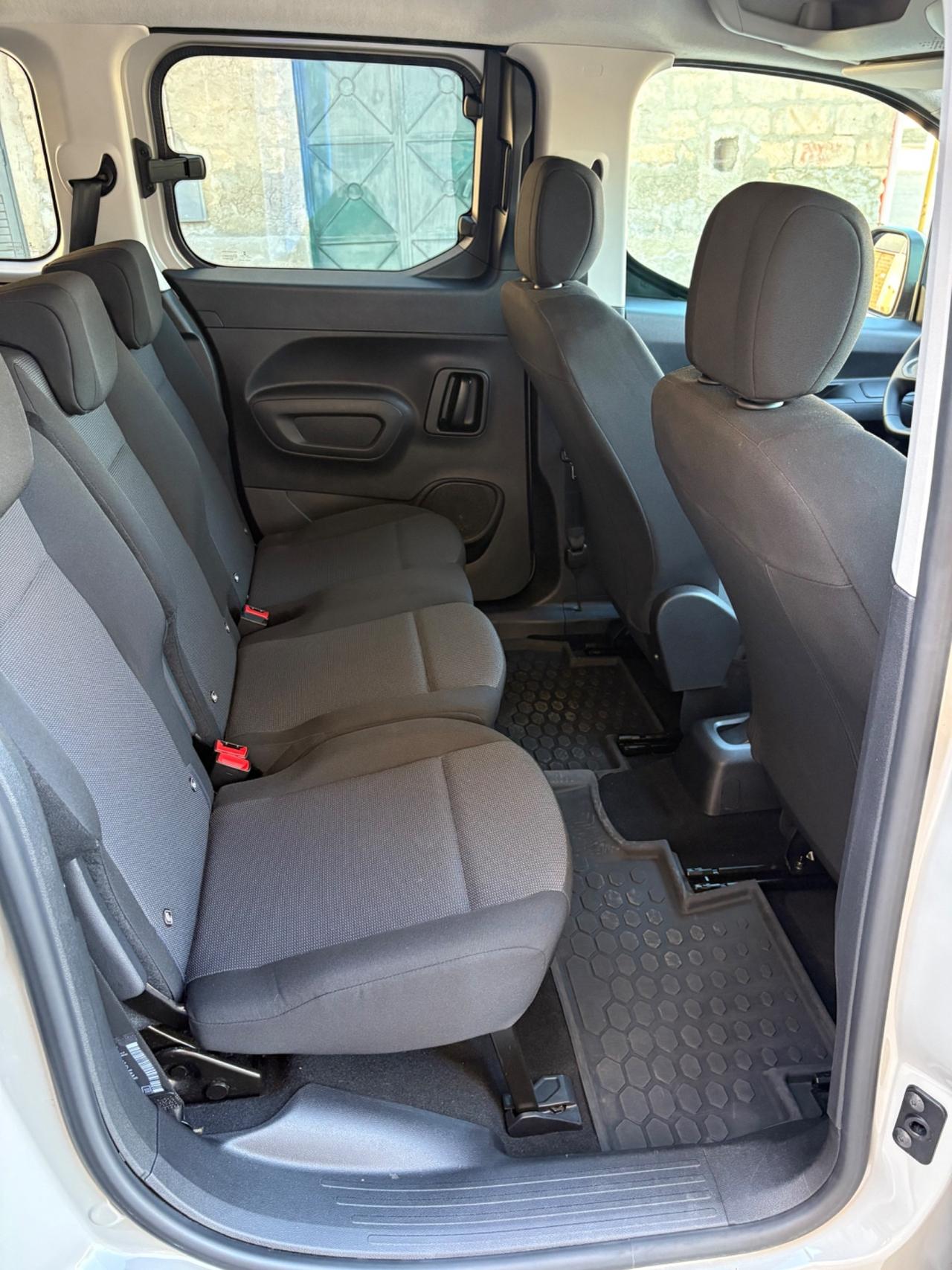 Peugeot Rifter BlueHDi 100 S&S Allure Standard