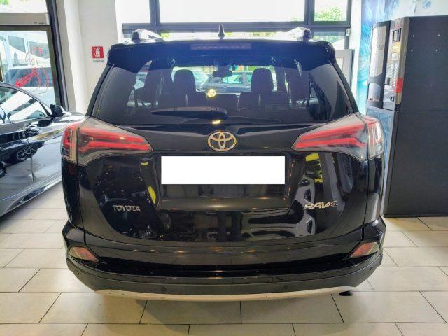 TOYOTA RAV 4 2.0 D-4D 143 Cv Lounge Pelle Navi Unico Propr.
