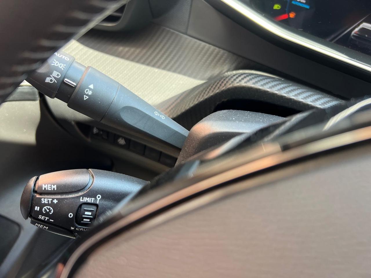 Peugeot 208 1.2 PureTech 100 Allure Pack