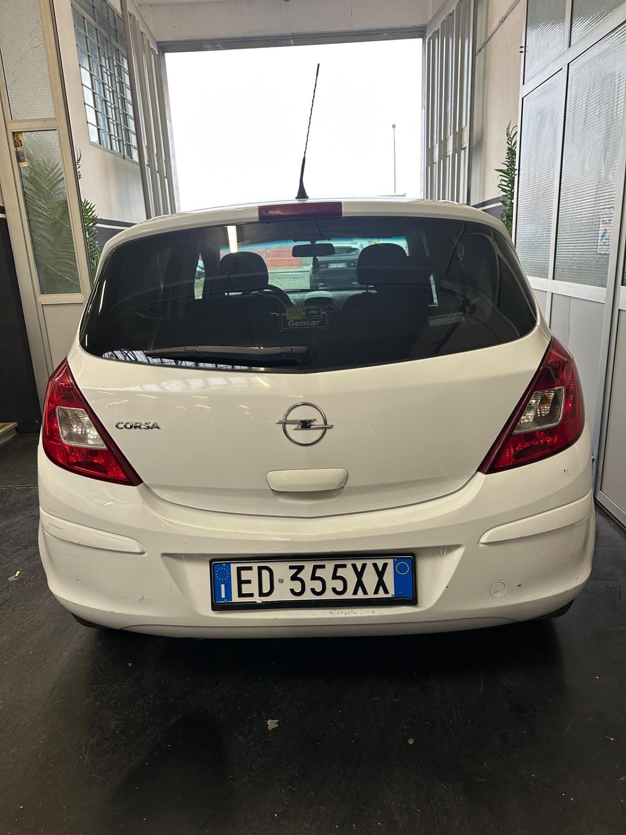 Opel Corsa 1.2 80CV 5 porte GPL-TECH Club