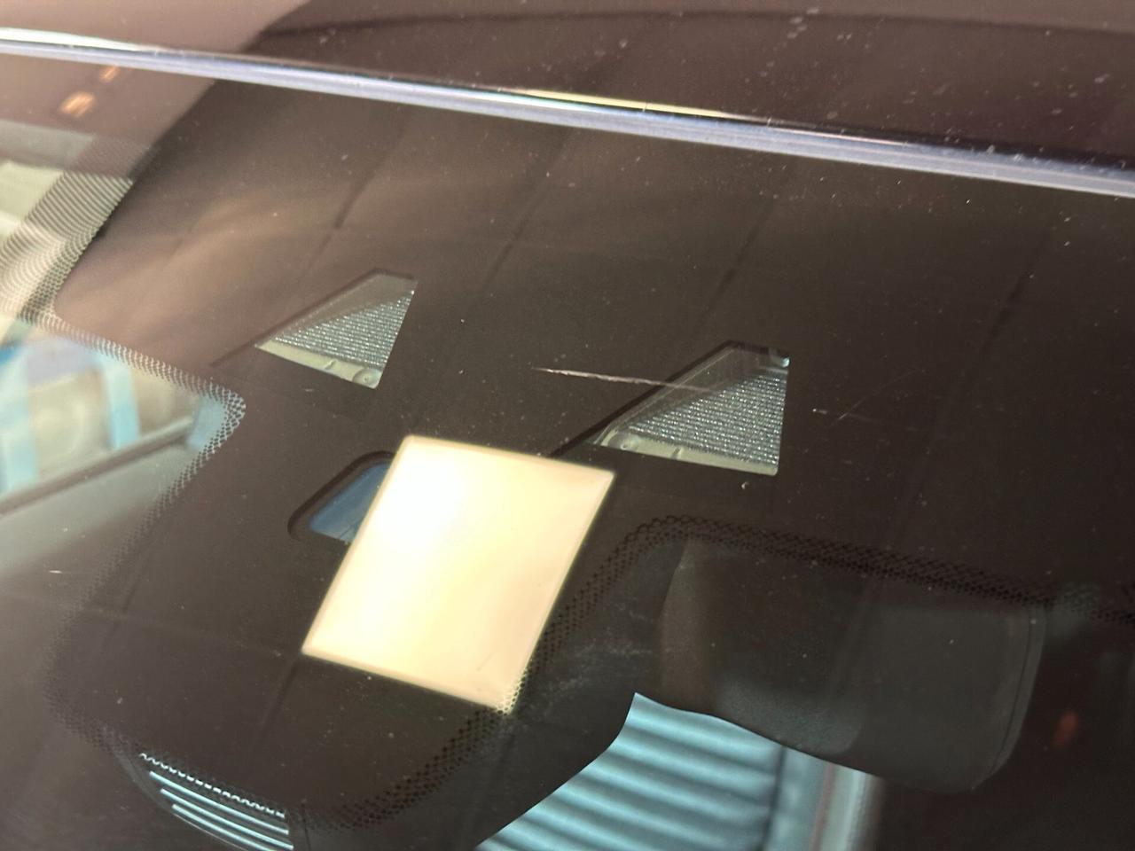 Discovery Sport 2.0i HYBRID Benzina 200cv AWD Dynamic