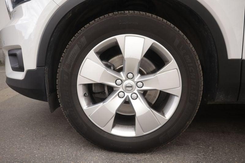 Volvo XC40 Volvo XC40 2.0 D3 AWD Geartronic Momentum 110KW ANNO 2020