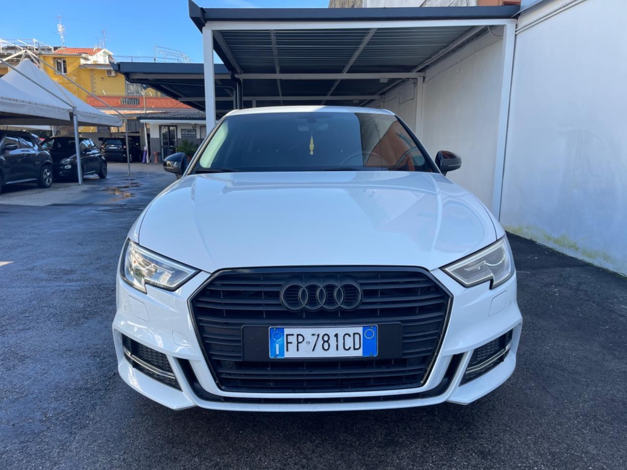 Audi A3 SPB 2.0 TDI S tronic Sport (IDENTITY BLACK)