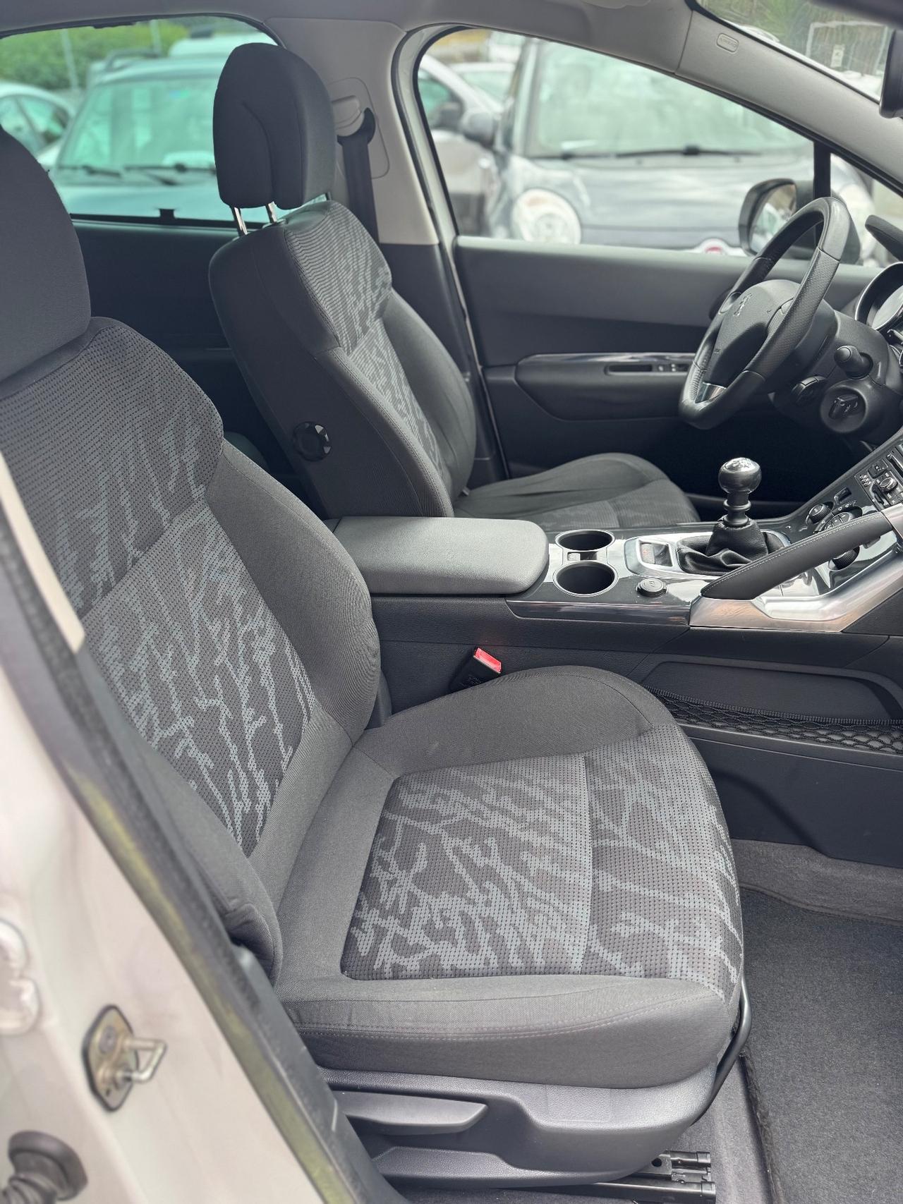Peugeot 3008 1.6 HDi 112CV Allure