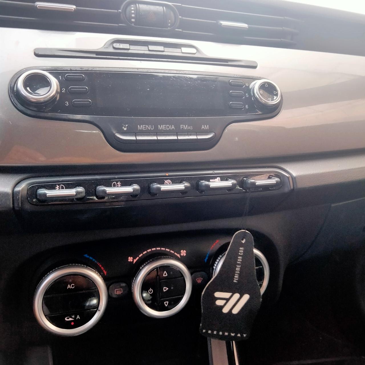 Alfa Romeo Giulietta 1.4 Turbo MultiAir Distinctive gpl