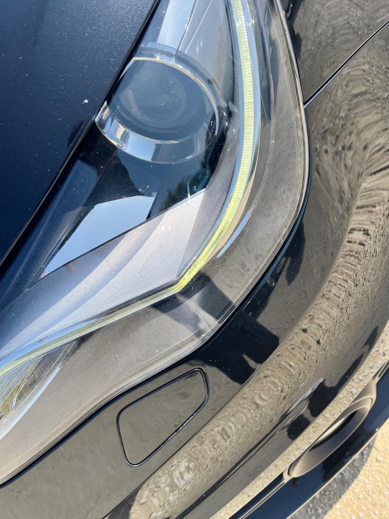 Audi A1 1.6 TDI 105 CV S-Line fari uxeno