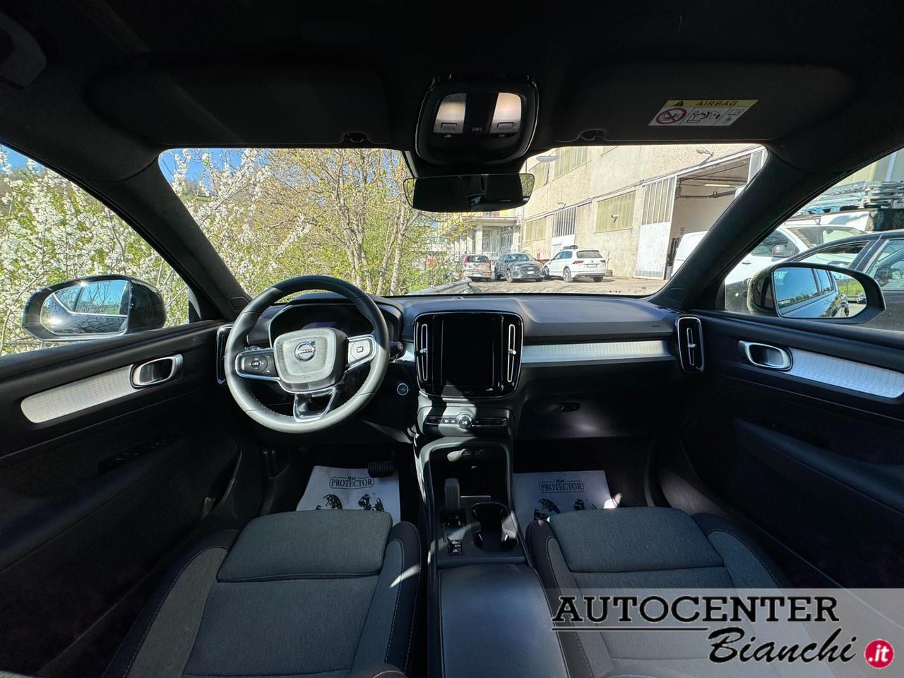 Volvo XC40 2.0 b4 awd Momentum