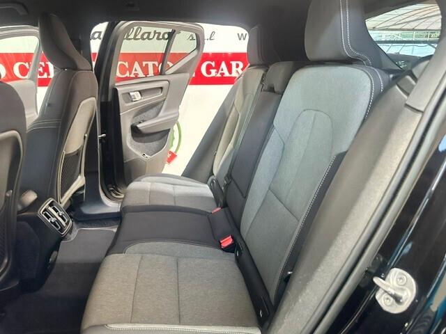 Volvo XC40 B3 automatico Core