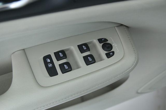 VOLVO V60 D4 Geartronic Inscription Full LED/Cerchi 19''