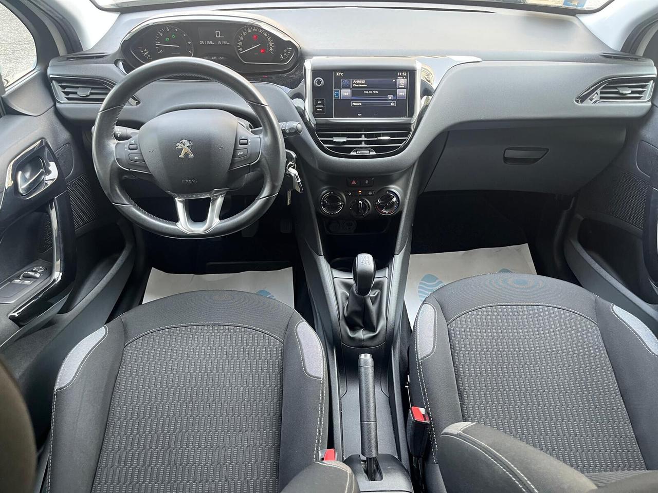 Peugeot 208 PureTech 82 5 porte Allure