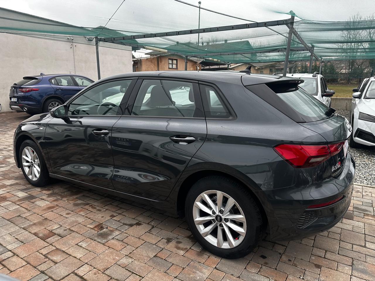 Audi A3 S tronic S line edition ibrida