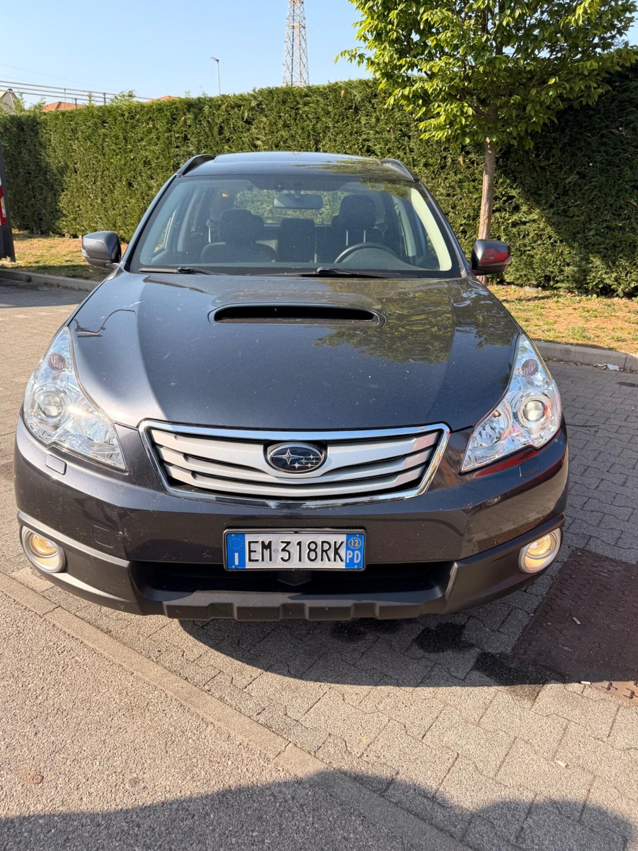 Subaru OUTBACK 2.0D 2012 buone condizioni