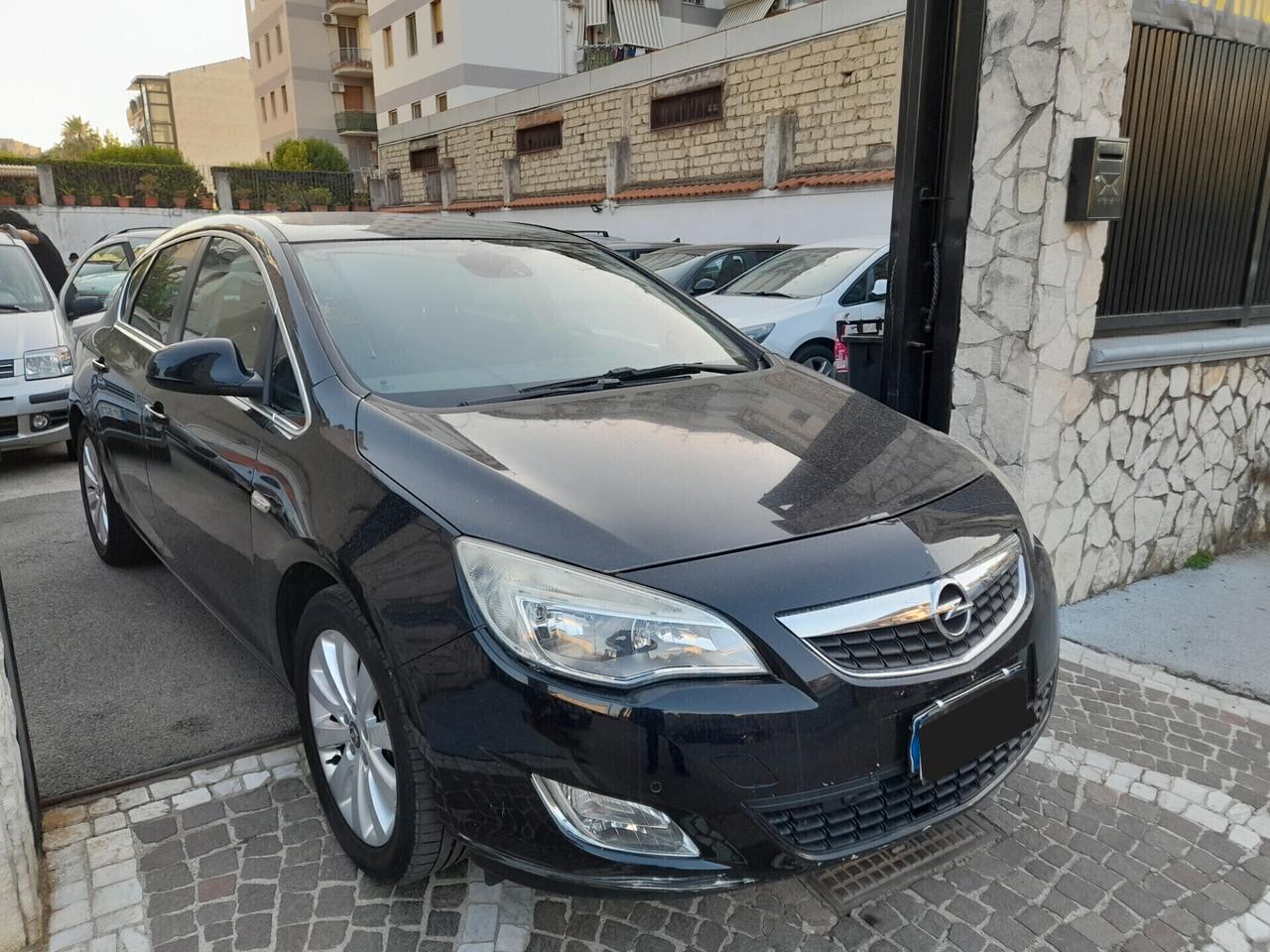 Opel Astra 1.7 CDTI 110CV 5 porte Cosmo