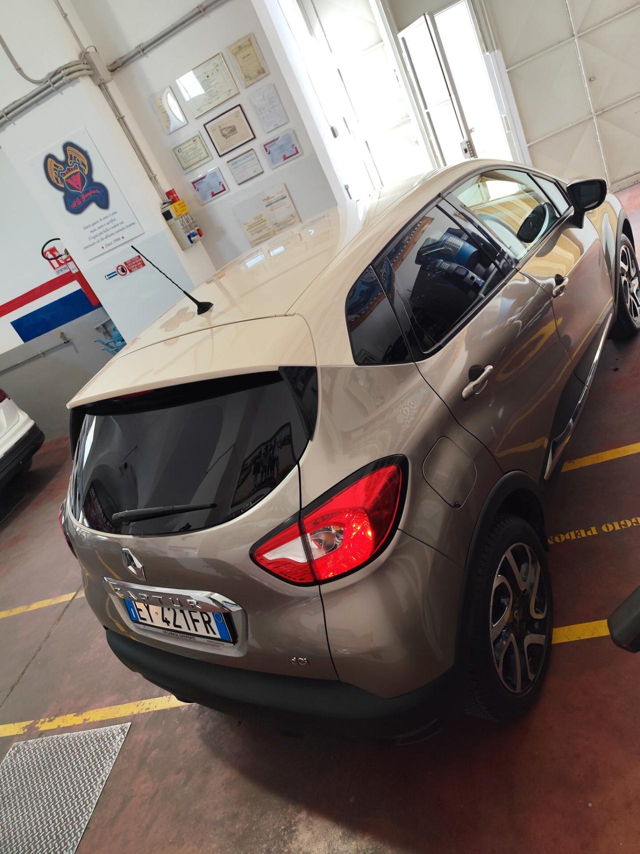 Renault Captur 1.5 dCi 8V 90 CV EDC Energy R-Link