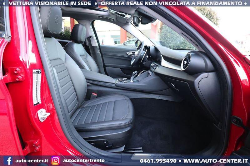 Alfa Romeo Giulia 2.0 Turbo 200CV AT8 Super TETTO