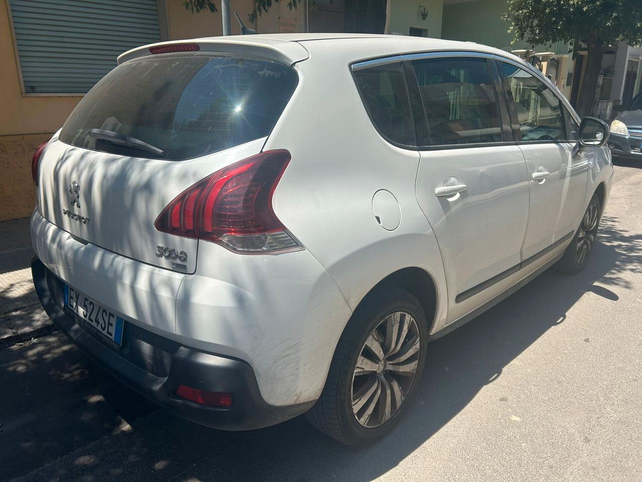 Peugeot 3008 1.6 e-HDi 115 CV ETG6