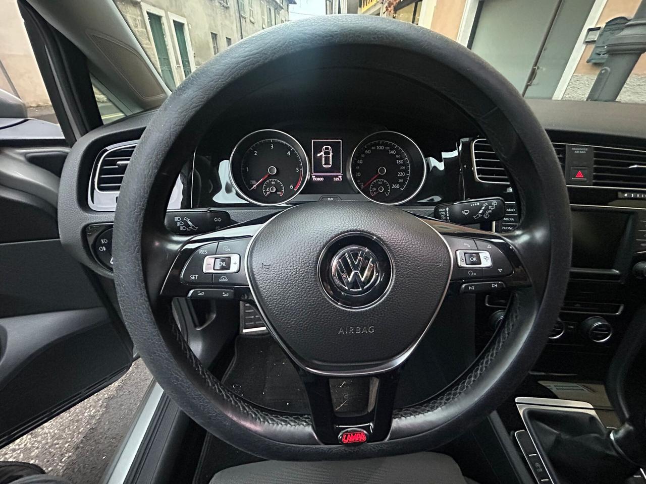 Volkswagen Golf 5p 1.6 tdi 110cv - ANCHE PER NEOPATENTATI