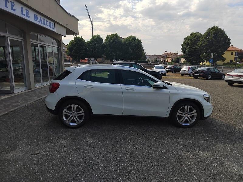 Mercedes-benz GLA 200 d Automatic Business