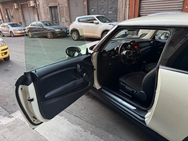 Mini Cooper 1.5 One D