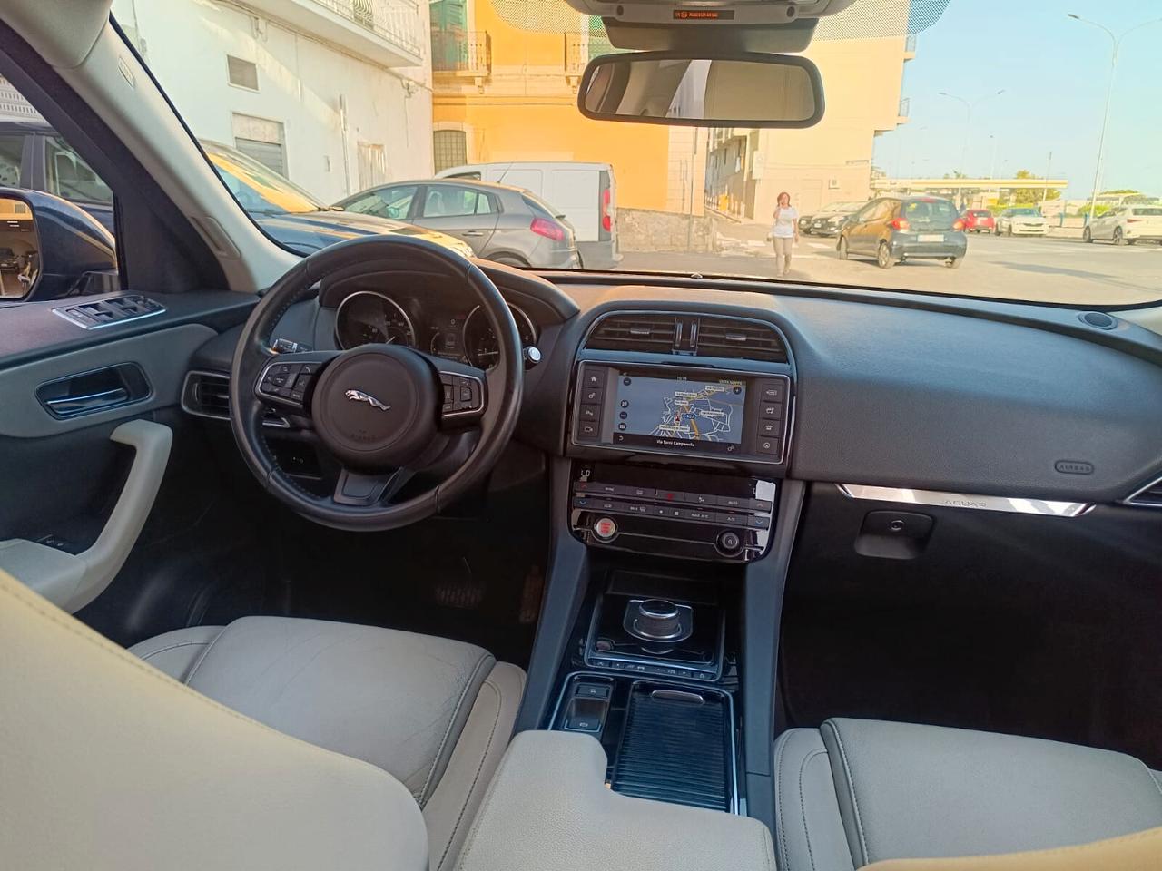 Jaguar F Pace 2.0d Prestige 2017, MOTORE NUOVO