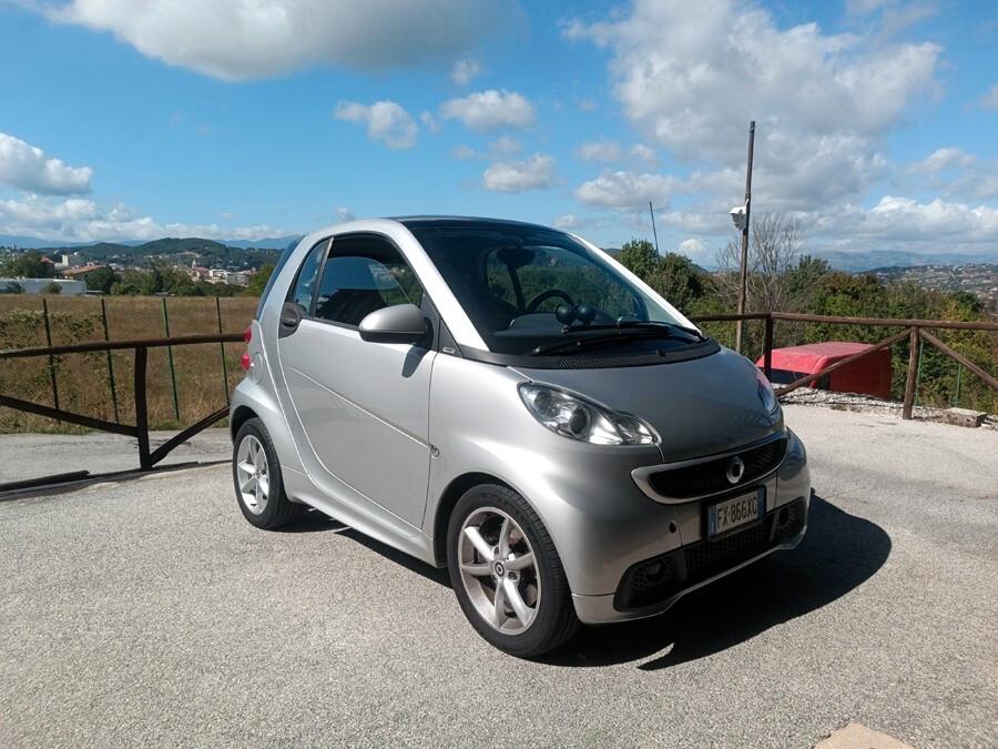Smart ForTwo 1000 62 kW coupé pulse PERFETTA!