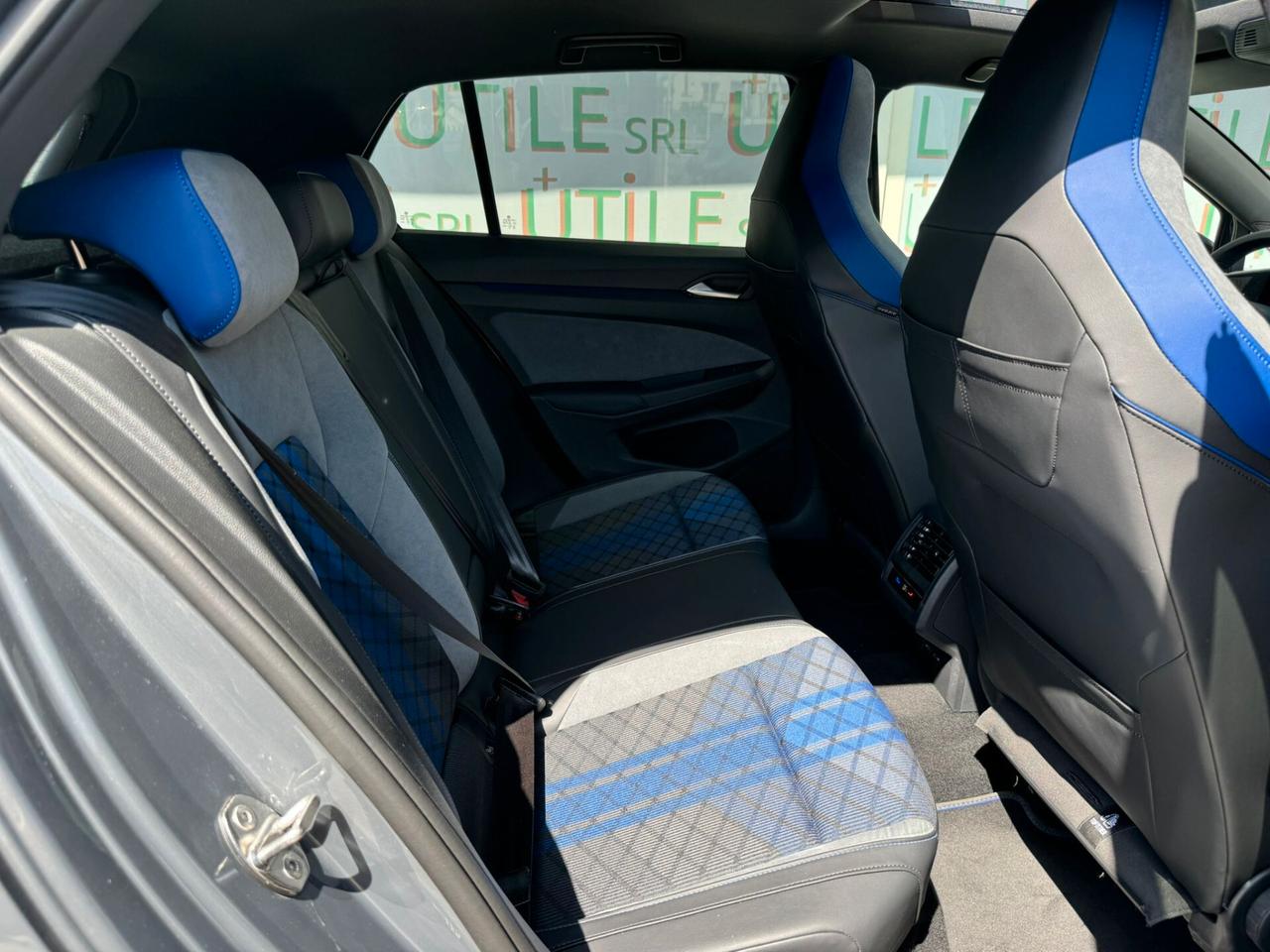 Volkswagen Golf 2.0 TSI DSG 4Motion R