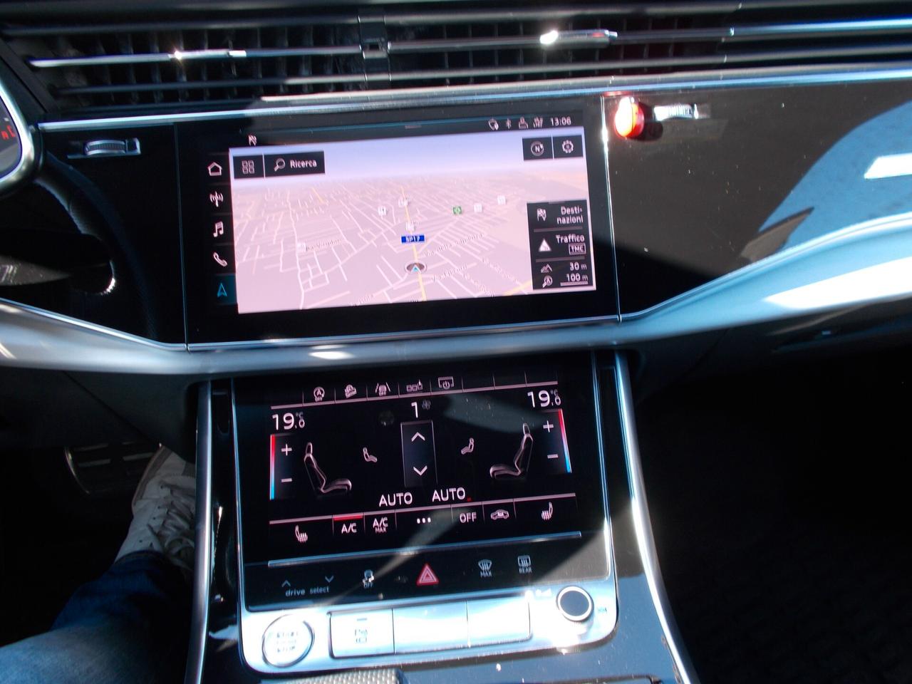 Audi Q8 50 TDI 286 CV QUATTRO 3 X S-LINE