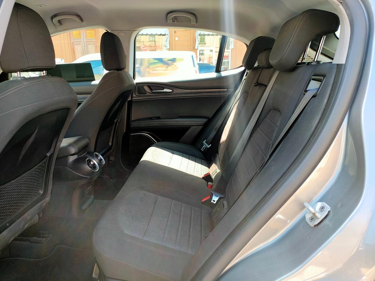 Alfa Romeo Stelvio 2.2 Turbodiesel AT8 Q4 Business